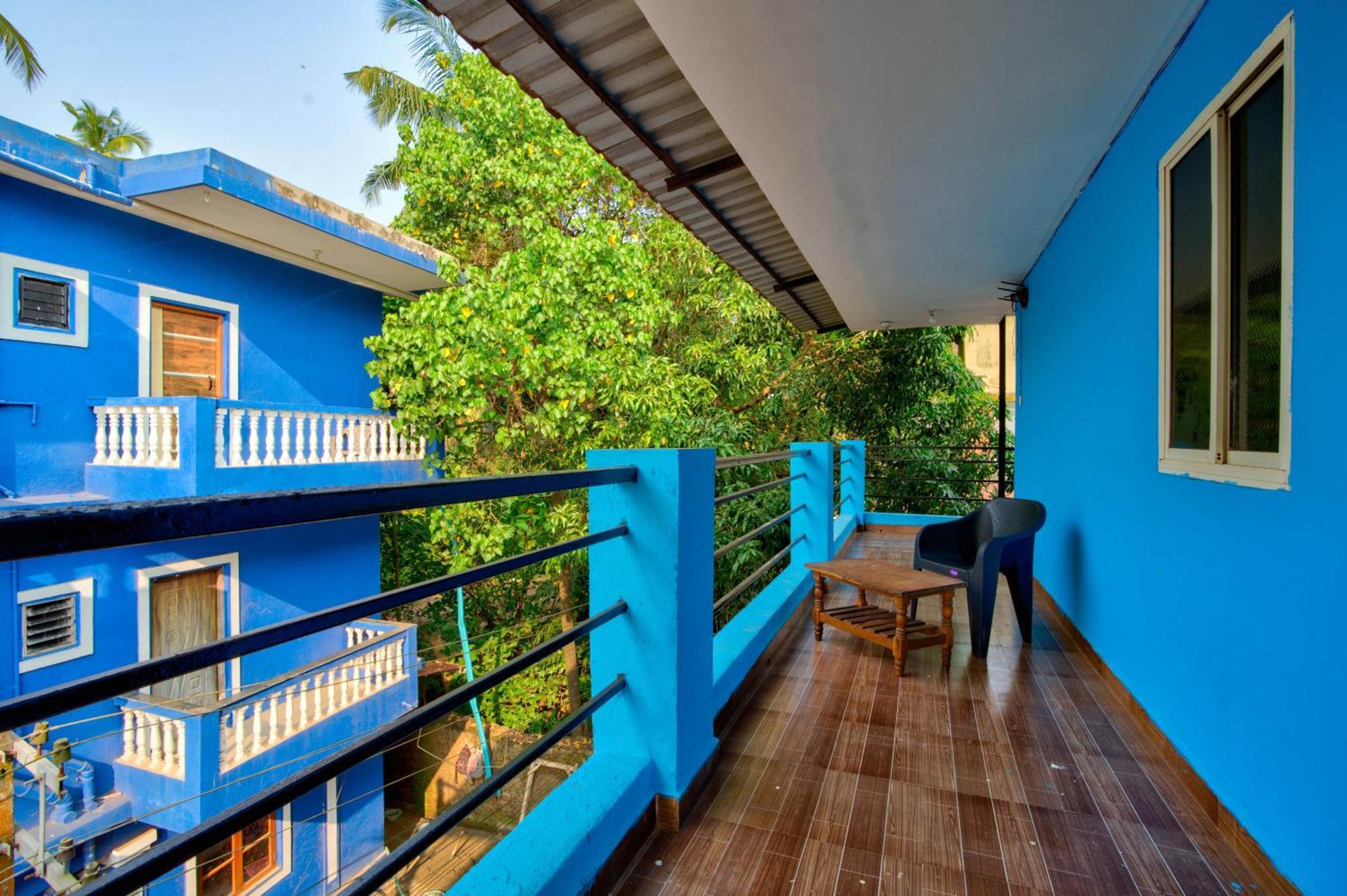 Hotel Savita Calangute Extérieur photo